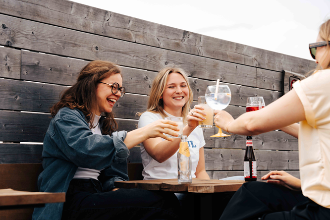 nouter bar dakterras klein aperitief streekproduct streekwijn heuvelland Shotbykartell-151