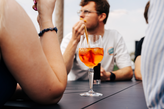 nouter bar dakterras aperol spritz klein Shotbykartell-152